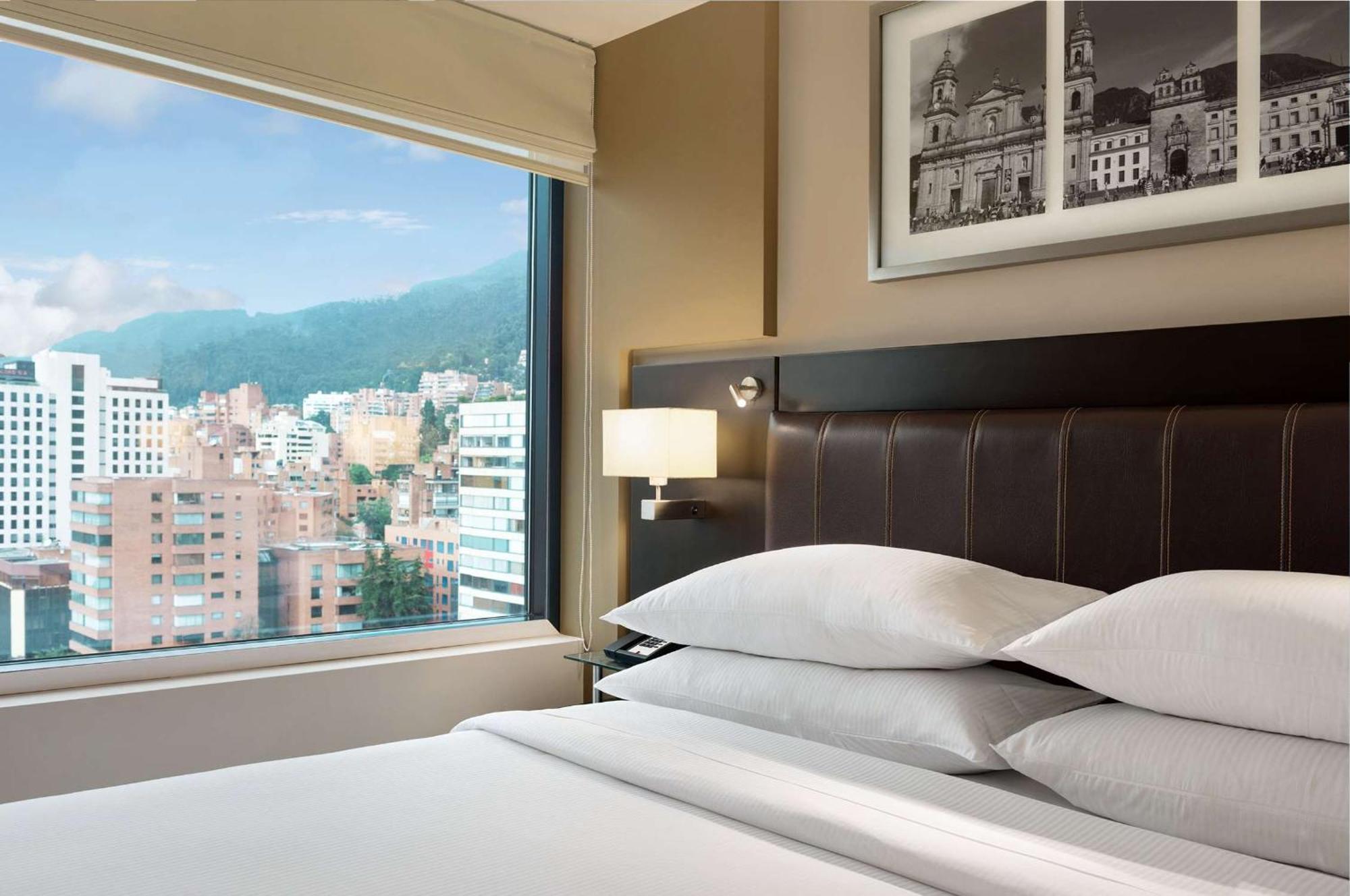 Hilton Bogota Hotel Exterior photo