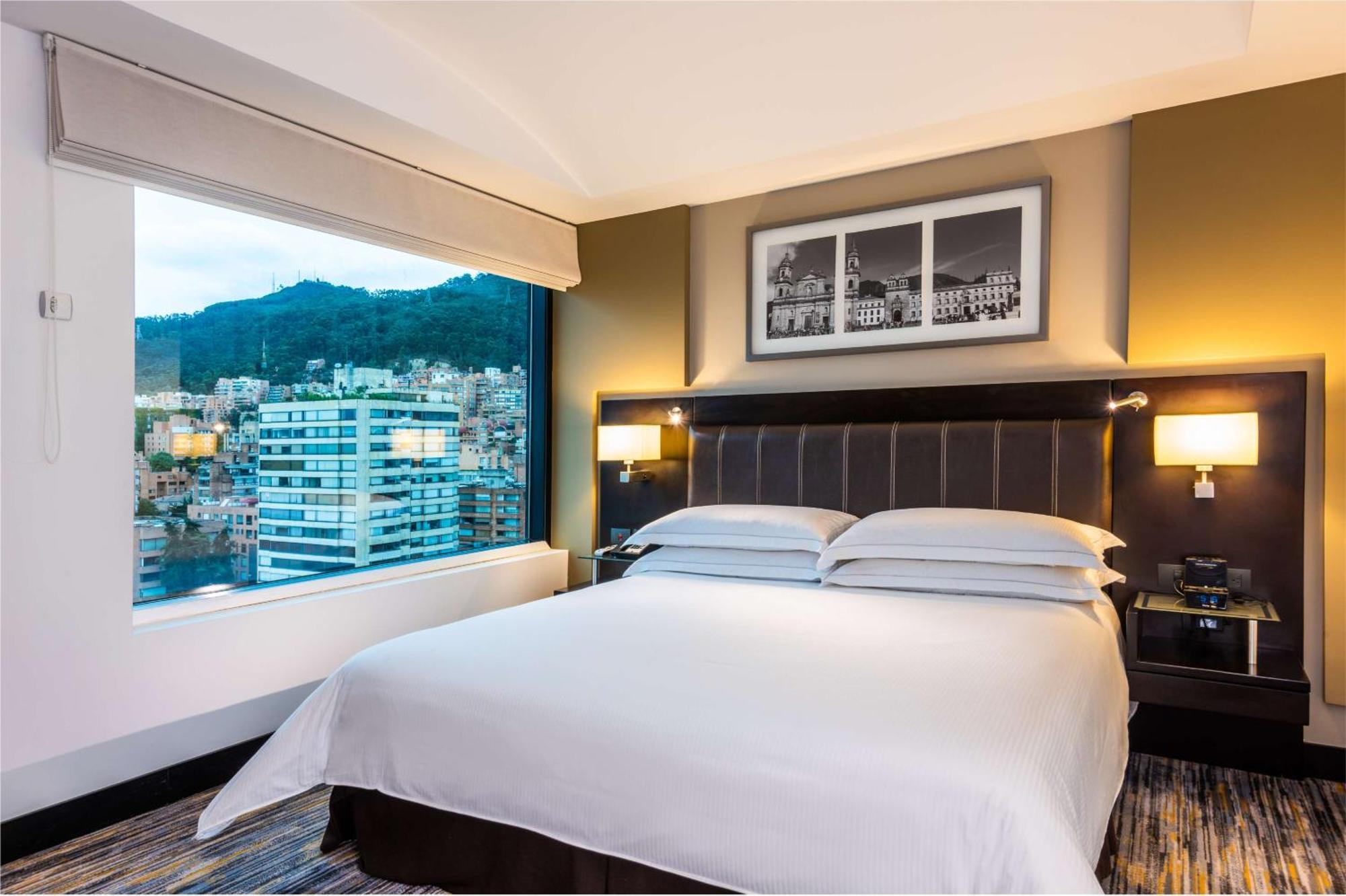 Hilton Bogota Hotel Exterior photo